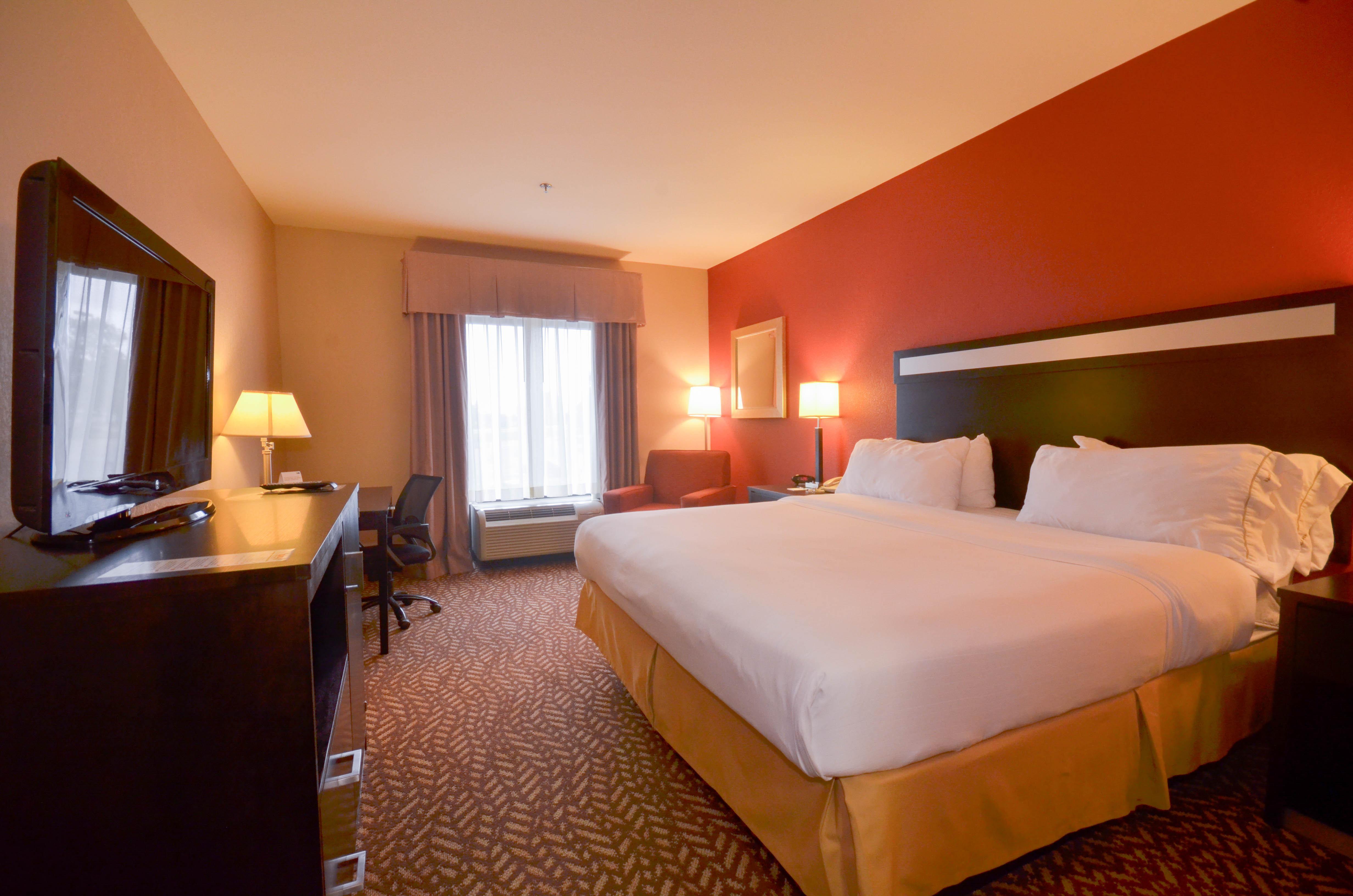Holiday Inn Express & Suites Pine Bluff/Pines Mall By Ihg Εξωτερικό φωτογραφία